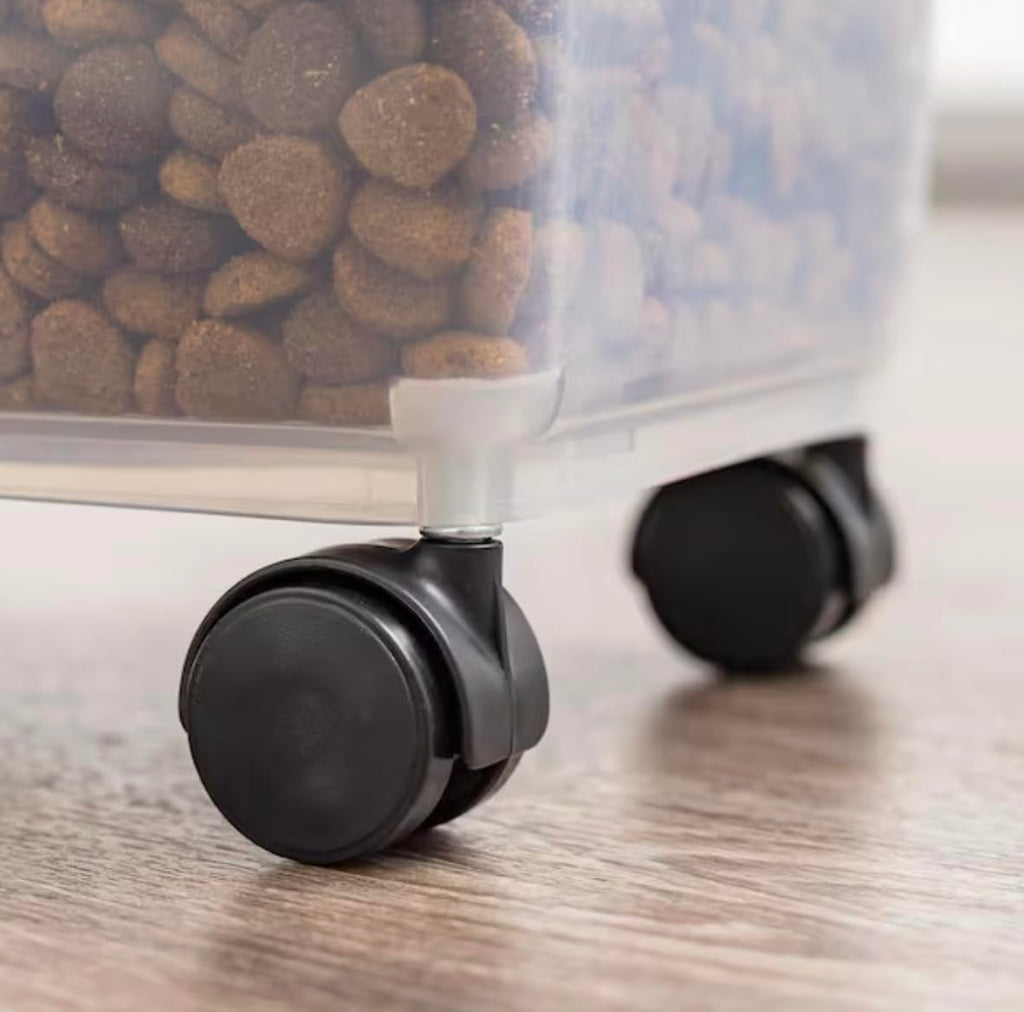 Airtight Pet Food Storage Combo with Scoop Z554906